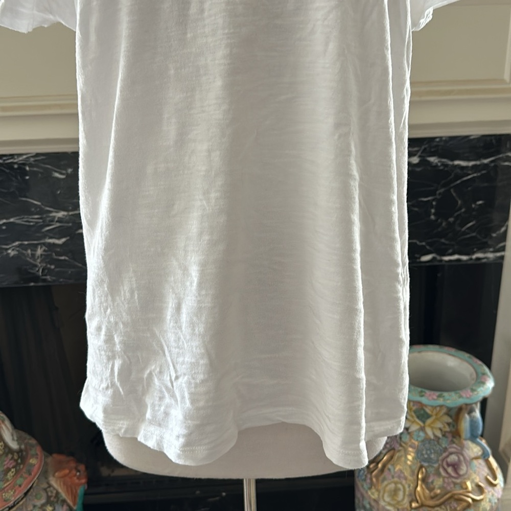 Worn Once Perfect “Universal Thread” Summer V-Nec… - image 3